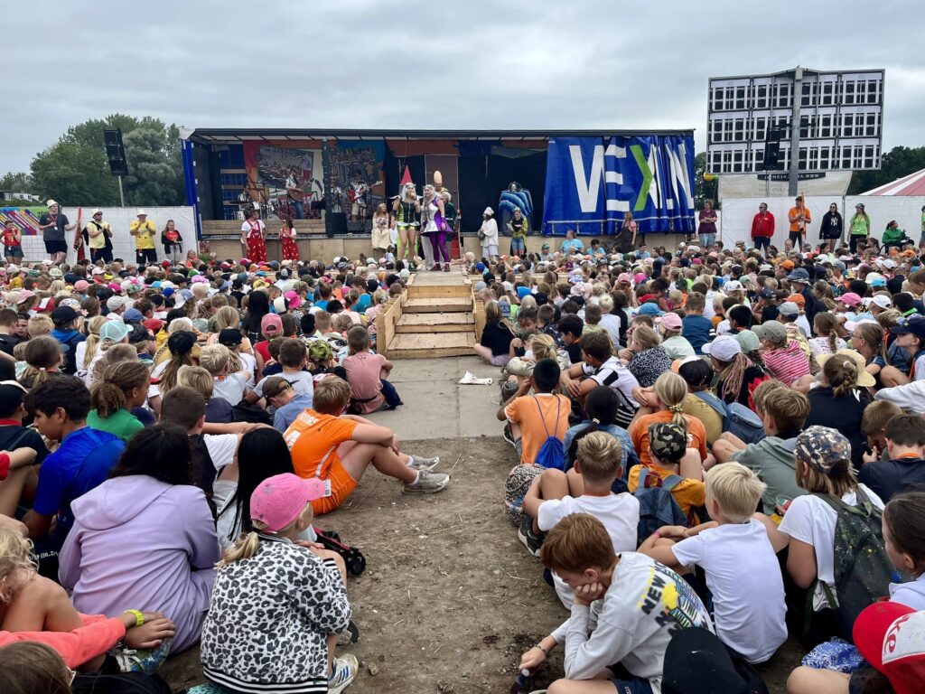 ijvo groepsfoto zittend